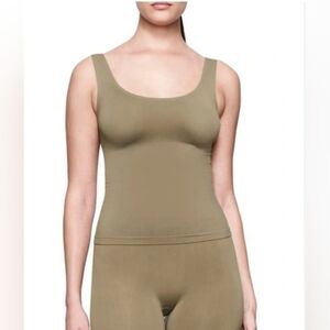 SKIMS Soft Smoothing Seamless Tank Top Shirt Army Green 3X NWT